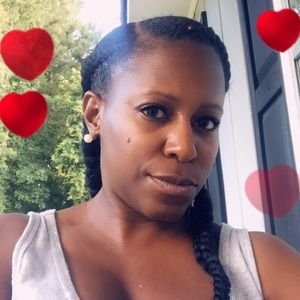 Meet your Posher, Charlisa